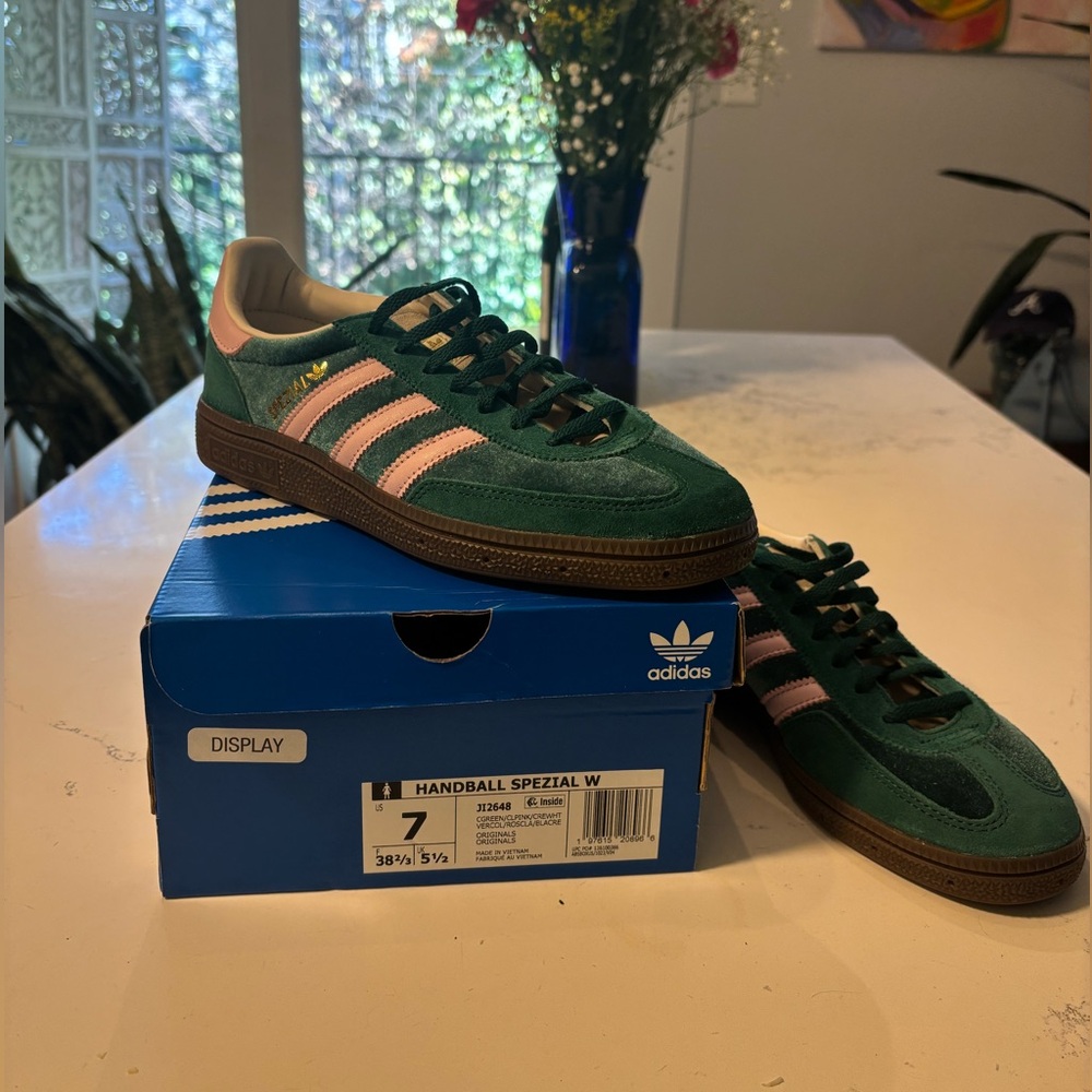 Adidas Handball Spezial, size 7,  green and pink, new in box never worn!